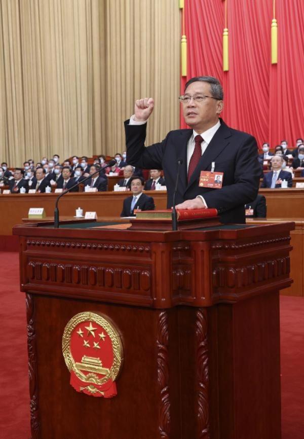 Çin’in yeni Başbakanı Li Qiang yemin ederek göreve başladı