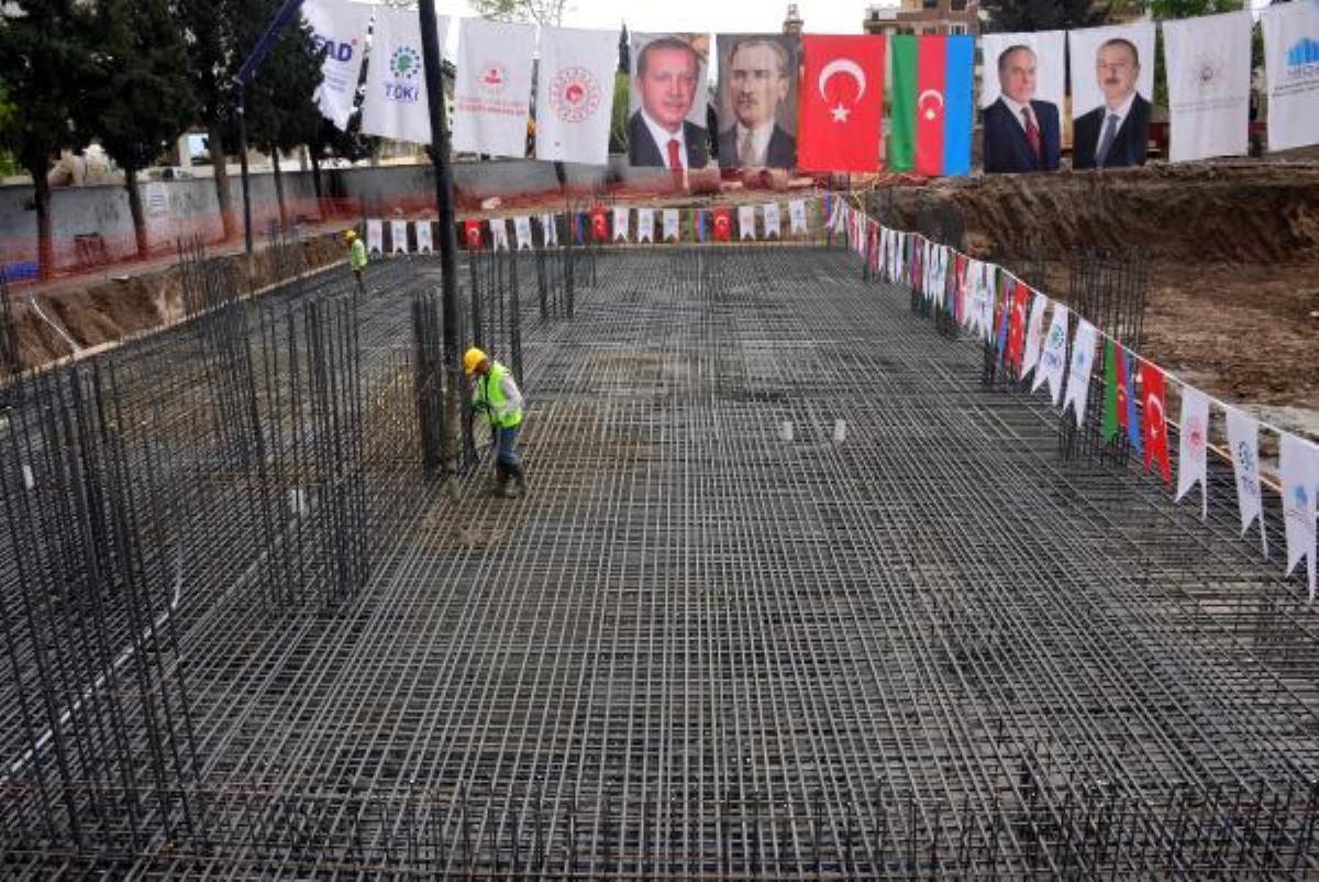 Azerbaycan Kahramanmaraş’ta 1000 konutluk mahalle inşaatına başladı