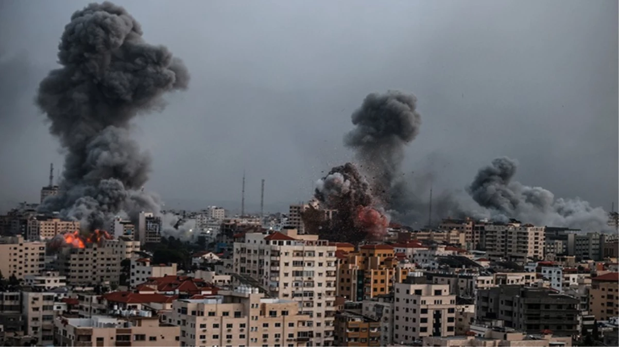 İsrail’in Gazze’ye yönelik saldırılarında 260’ı çocuk 900 Filistinli hayatını kaybetti