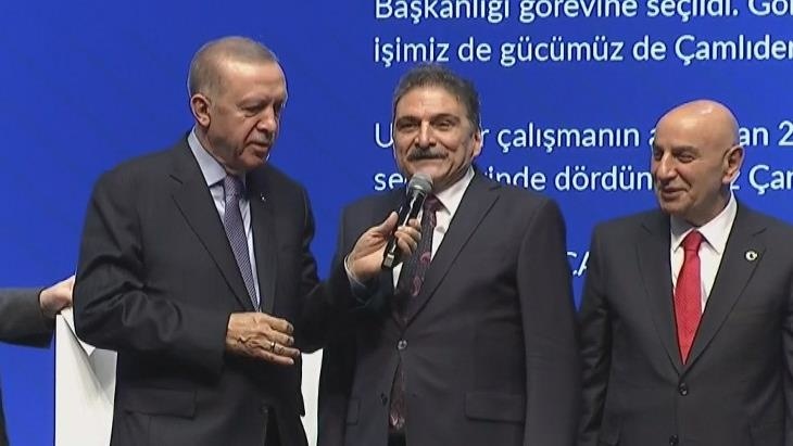 Cumhurbaşkanı Erdoğan’ın mikrofon uzattığı adayın sözleri sosyal medyada çok konuşuldu