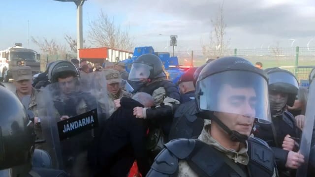 Ekrem İmamoğlu’nun diploma iptali davasında arbede çıktı