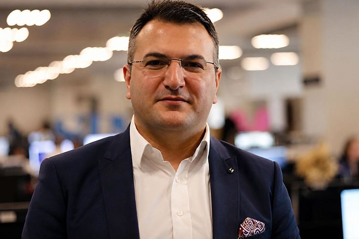 Gözaltına alınan gazeteci Cem Küçük ile ilgili çarpıcı bir iddia ortaya atıldı.